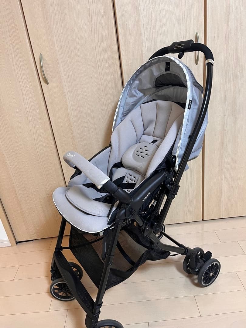 Combi スゴカル4キャスエアー エッグショックHK ライトグレー スゴカル 4キャス エアー エッグショック HK｜コンビ公式ブランドストア